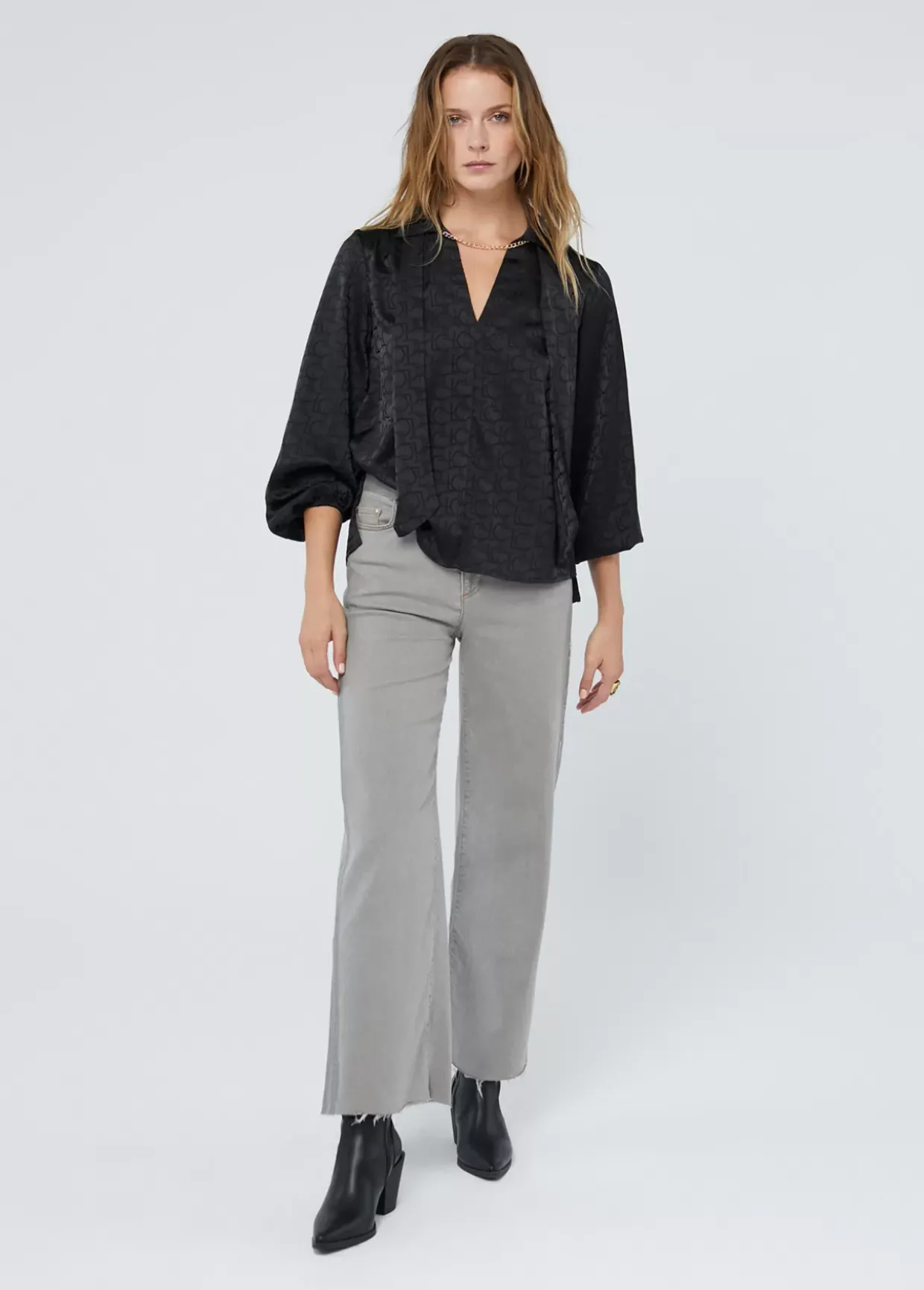 Blusa con lazo