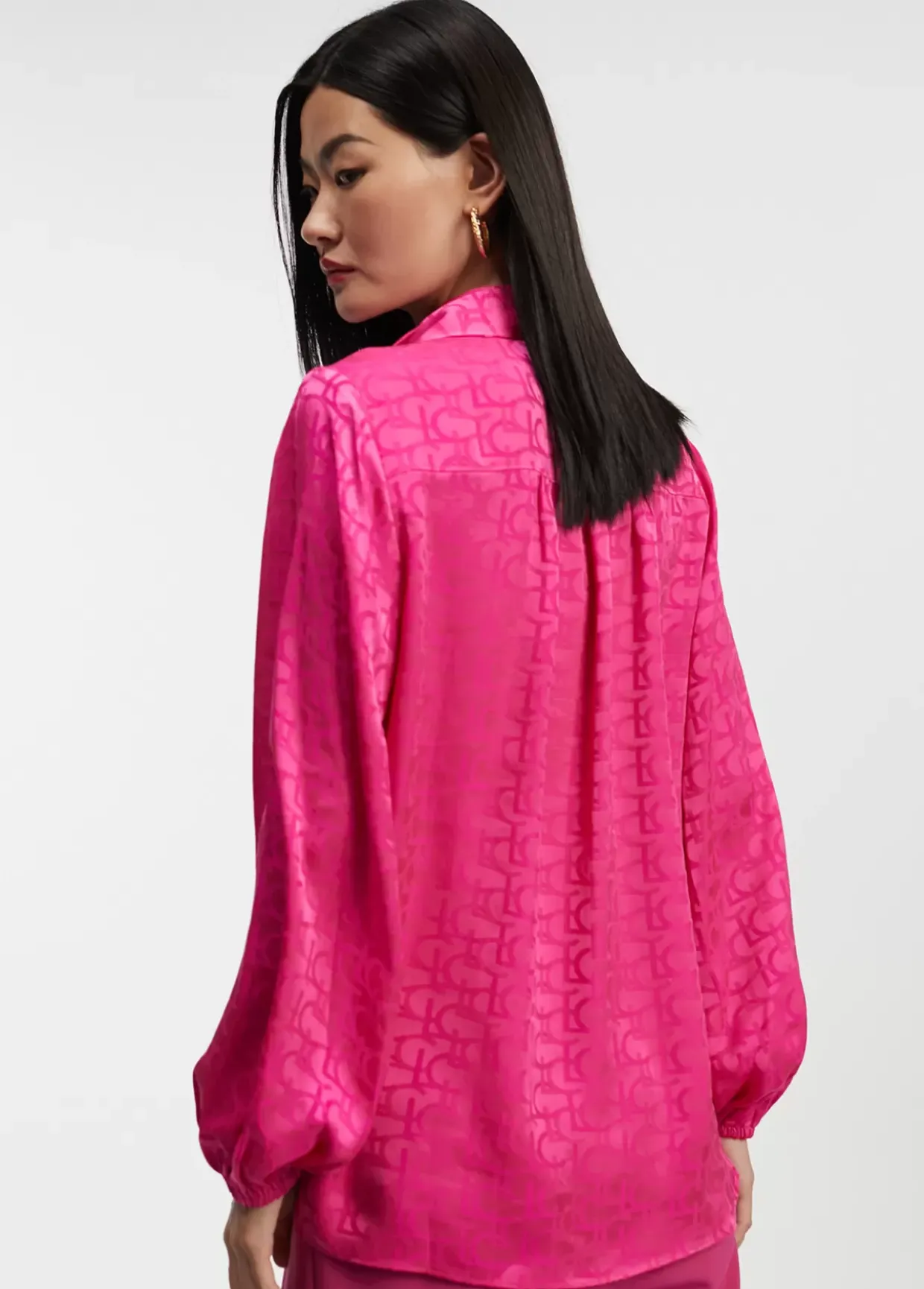 Blusa con lazo