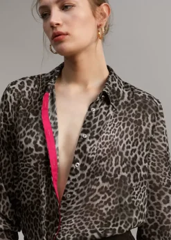 Blusa detalle contraste