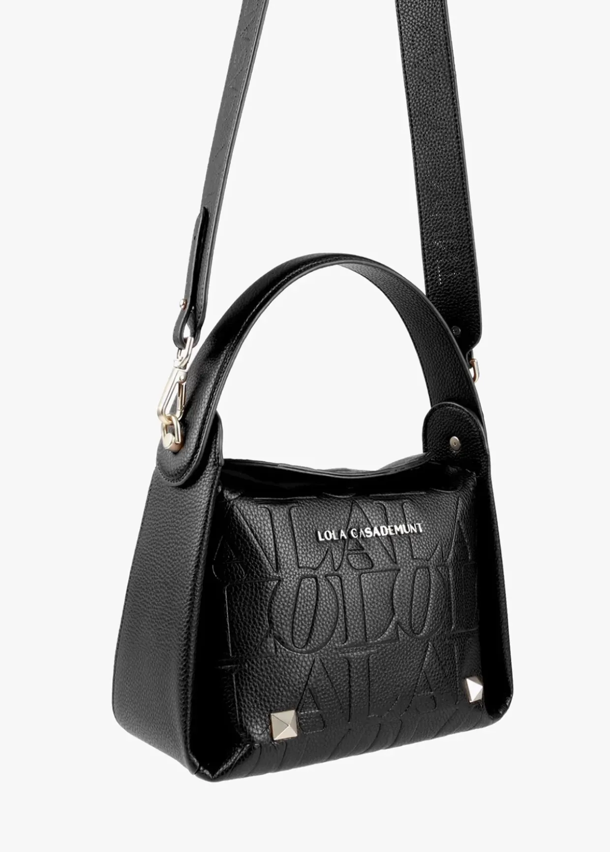 Bolso bandolera con logo grabado