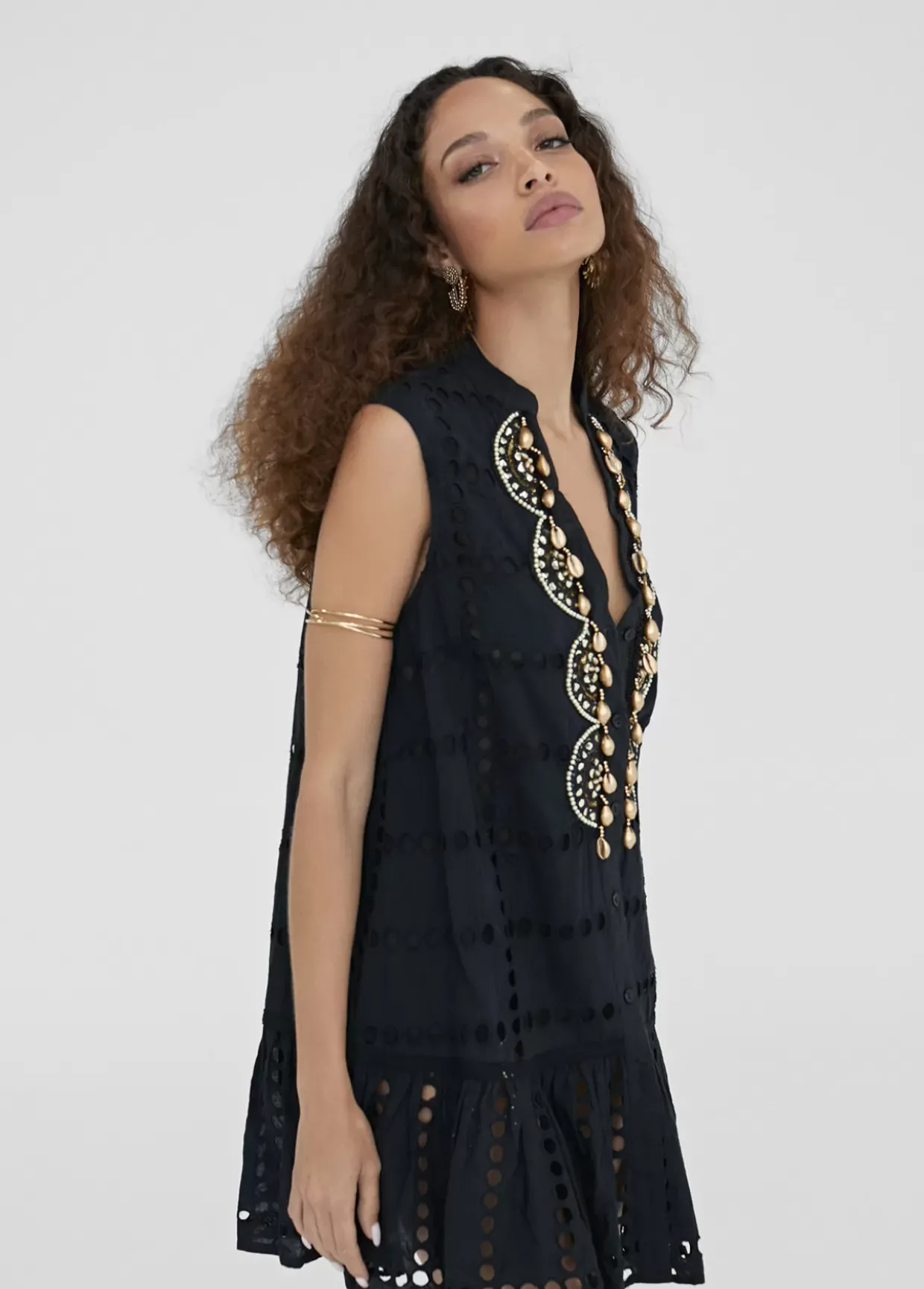 Caftan corto bordado