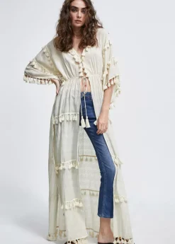 Caftan largo con pompones