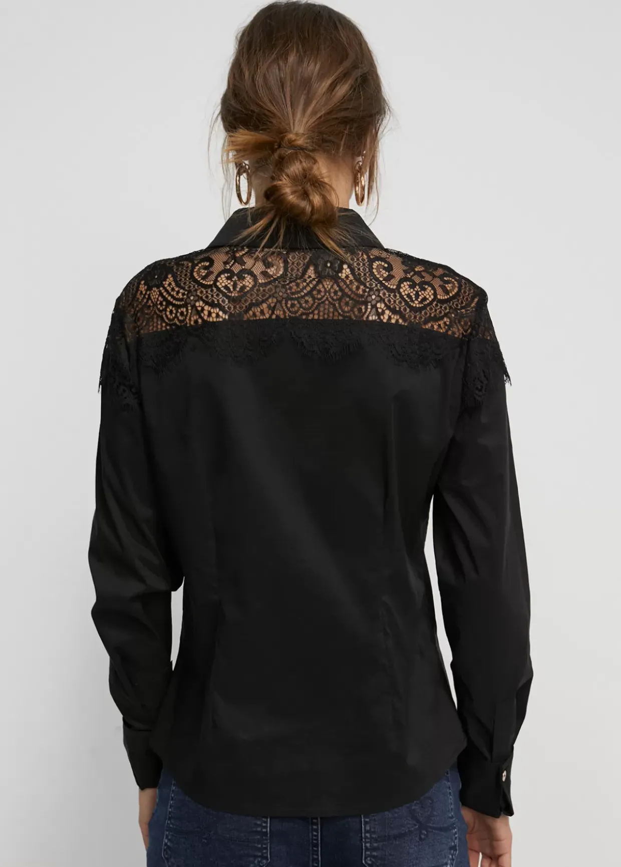 Camisa con encaje