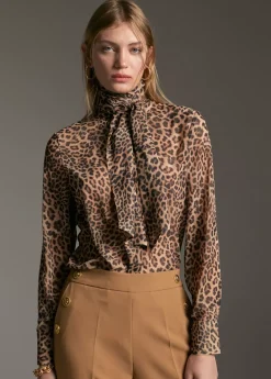 Camisa con lazada