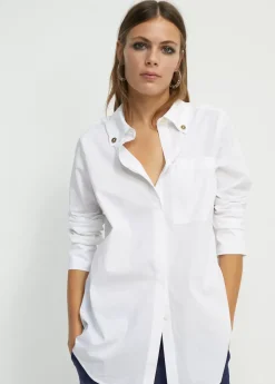 Camisa detalle logo