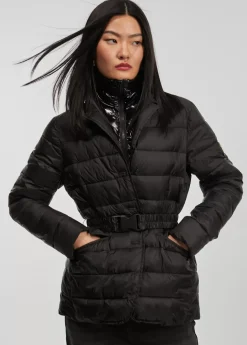Chaqueta acolchada con cinturón