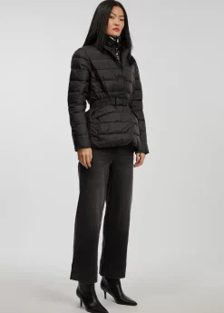Chaqueta acolchada con cinturón