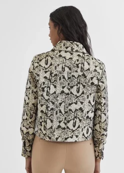 Chaqueta corta animal print
