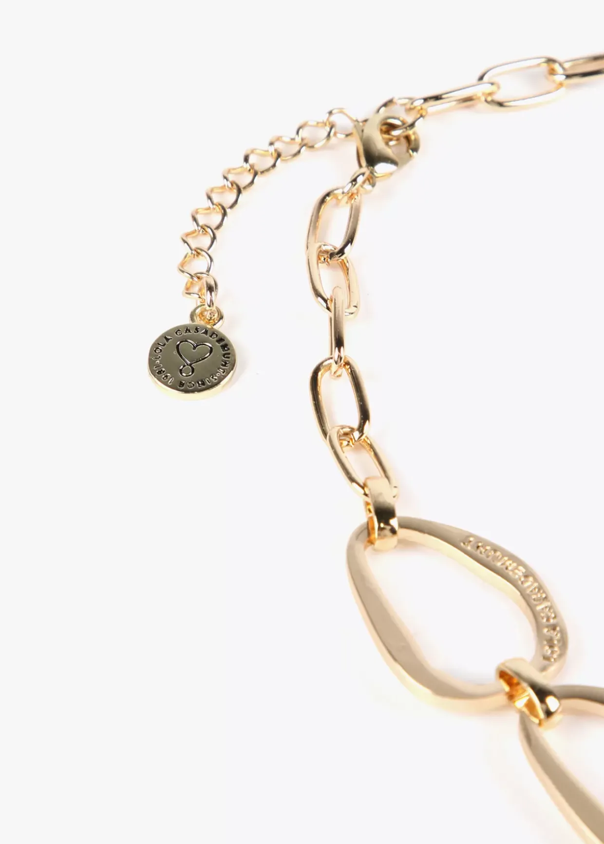 Collar dorado largo
