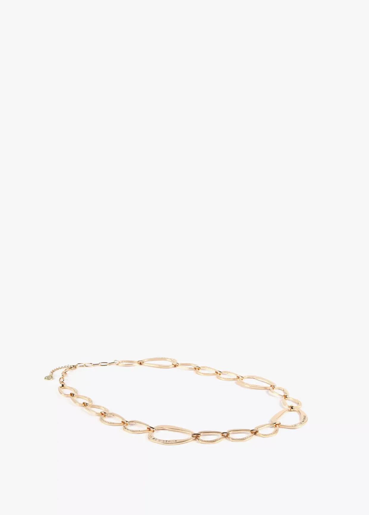 Collar dorado largo