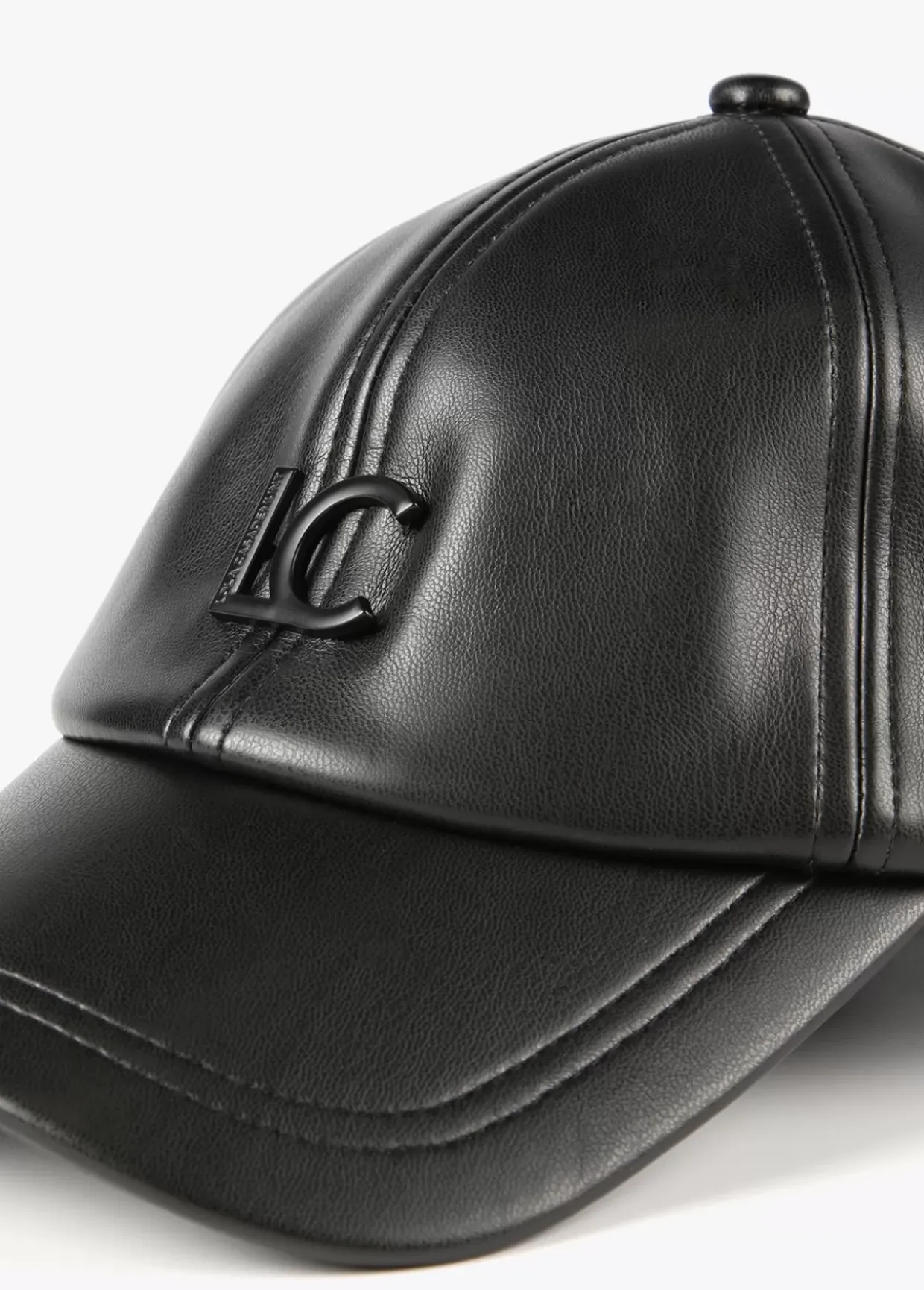 Gorra efecto piel