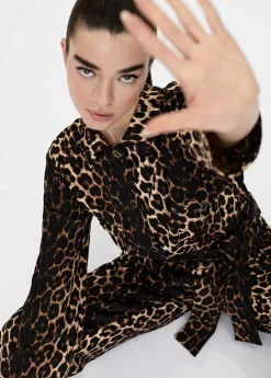 Mono animal print