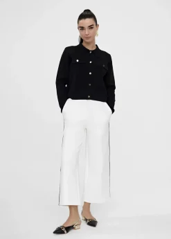 Pantalón blanco con vivo