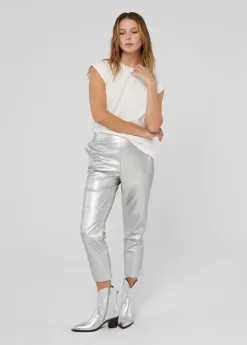 Pantalón plateado