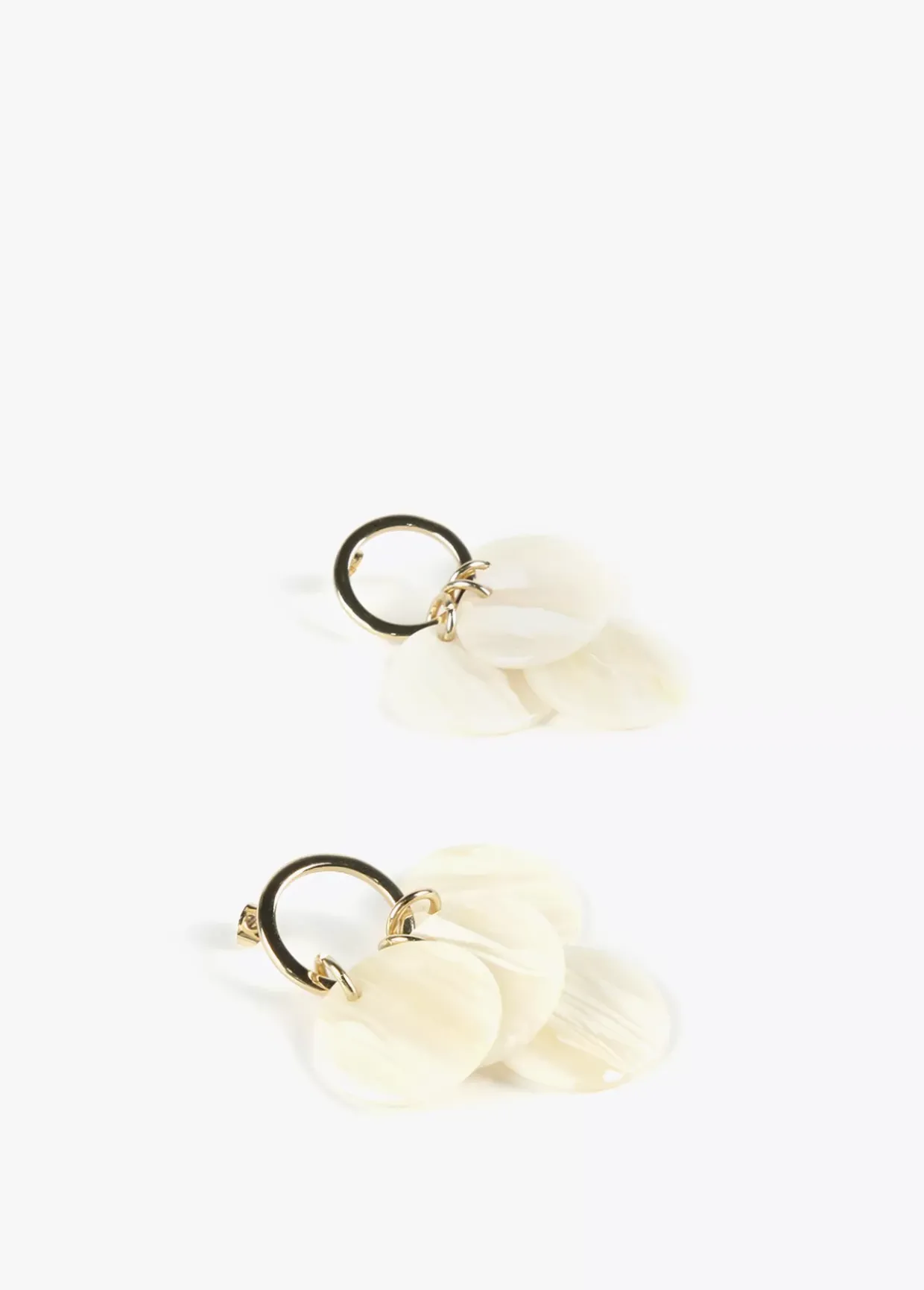 Pendientes piezas nacaradas
