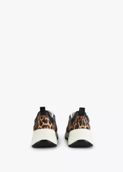 Sneakers animal print rejilla |  COLECCIÓN LOLA | Lola Casademunt
