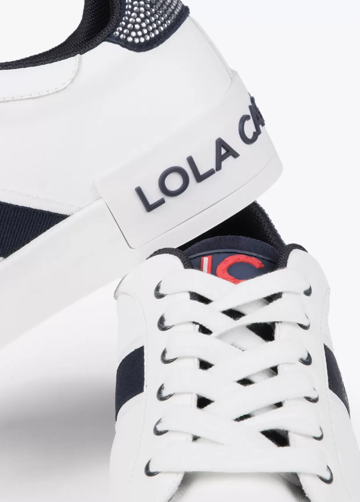 Sneakers brillantes de edición limitada - Lola Casademunt