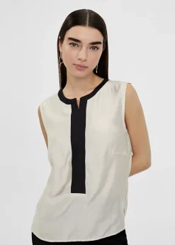 Top bicolor con aberturas