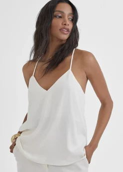 Top de escote pico