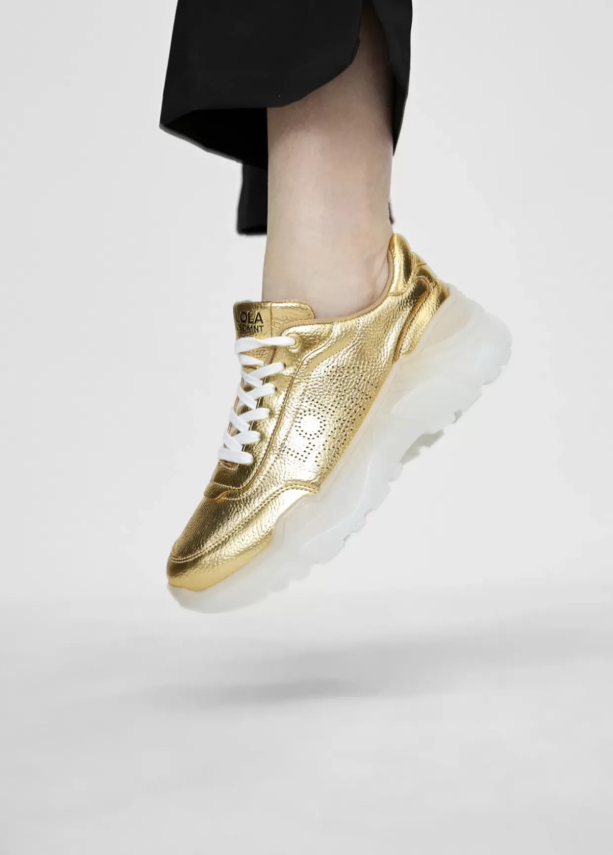Zapatillas tipo sneakers metalizadas